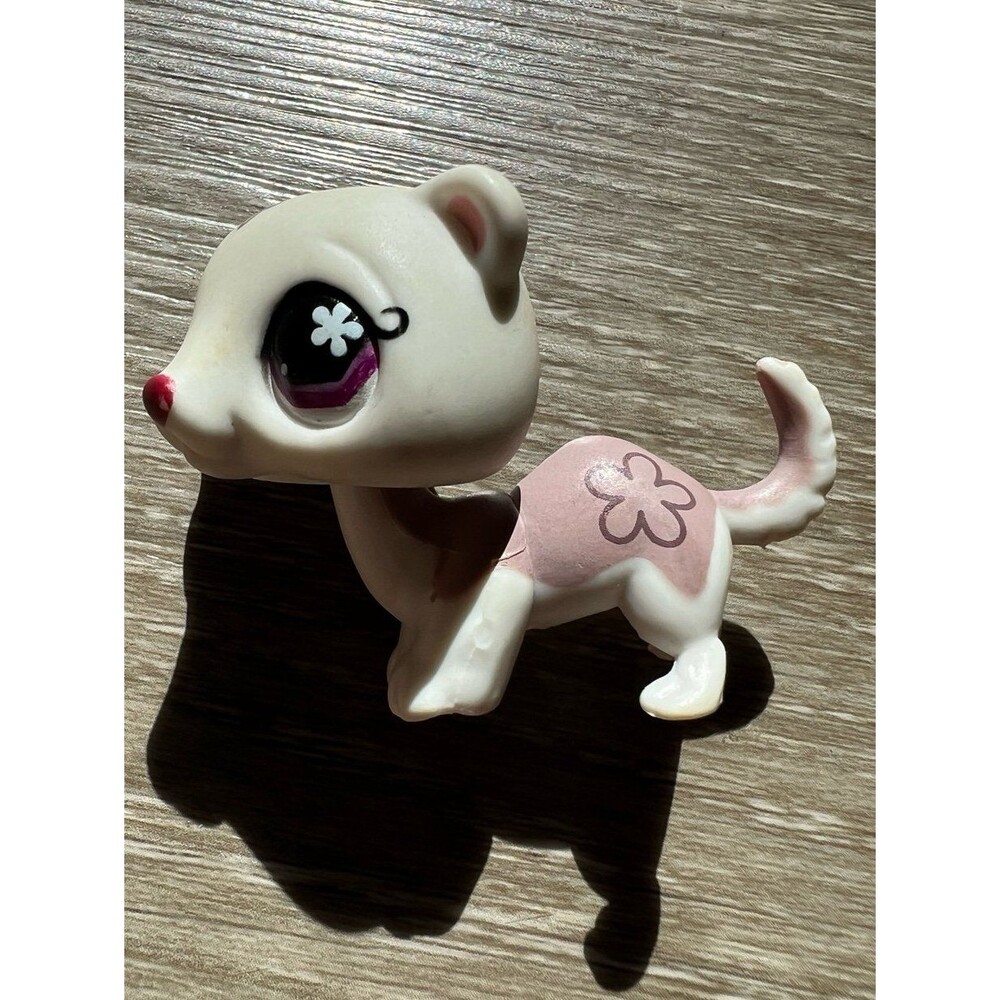 Authentic LPS #749 Ferret Purple Flower Eyes Target Exclusive